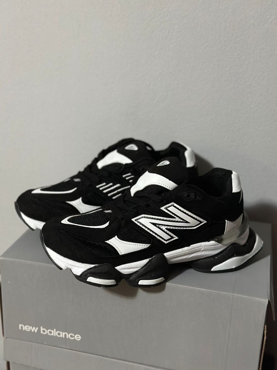 New Balance 9060 Black&White 5